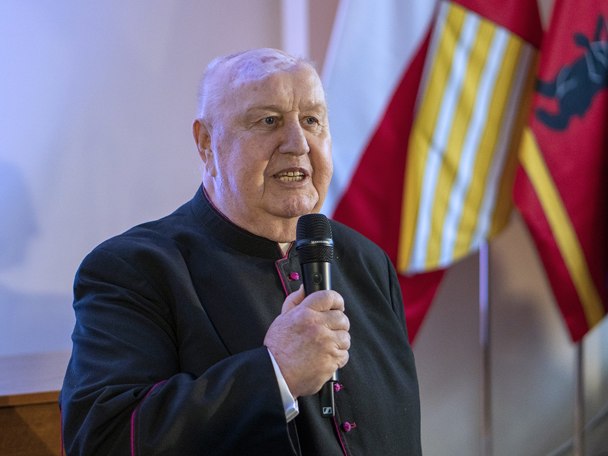 ks. prał. Mirosław Łubik